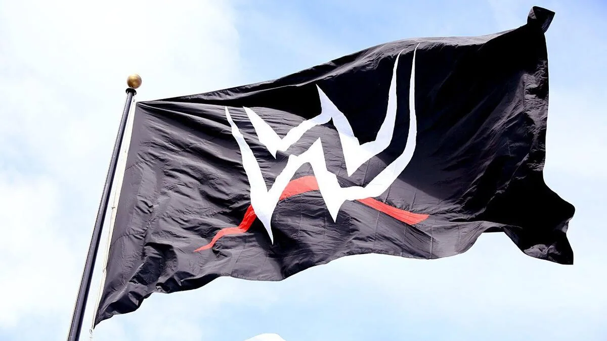 WWE разширява графика си за хаус шоута и какви са причините