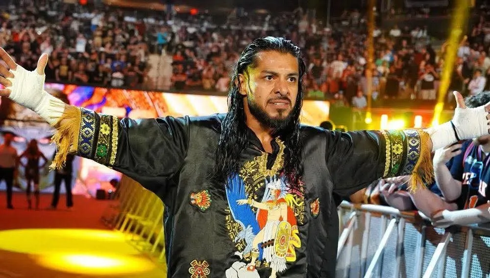 Santos Escobar за раздялата си с WWE само дни след операция