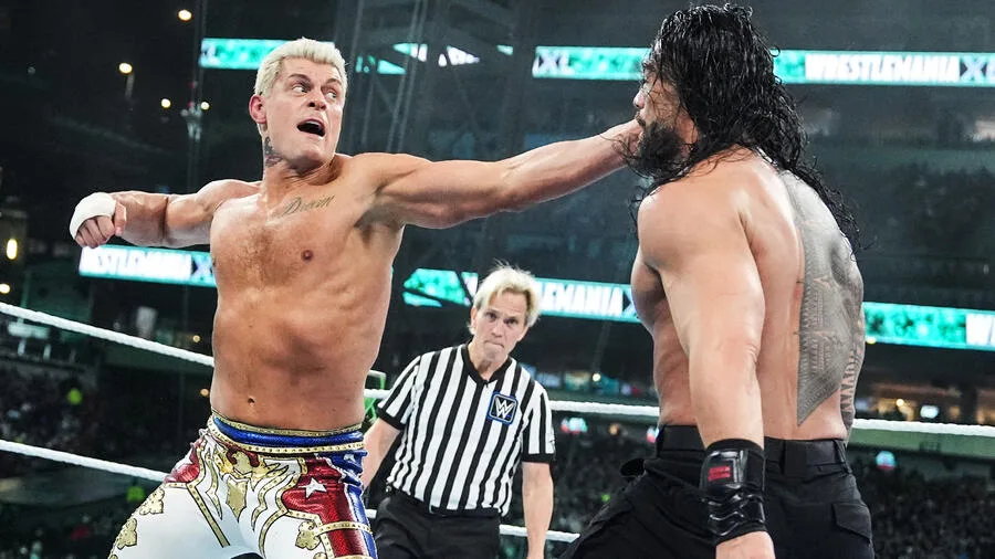 Roman Reigns: Само Cody Rhodes може да носи WWE на гърба си като мен