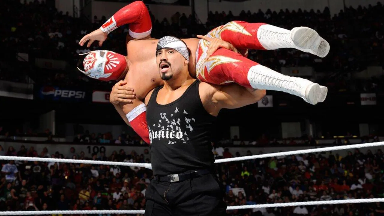 Hunico иска обратно в WWE като Sin Cara