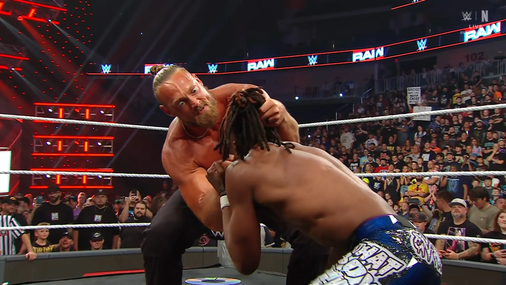 Big Cass се завърна в WWE