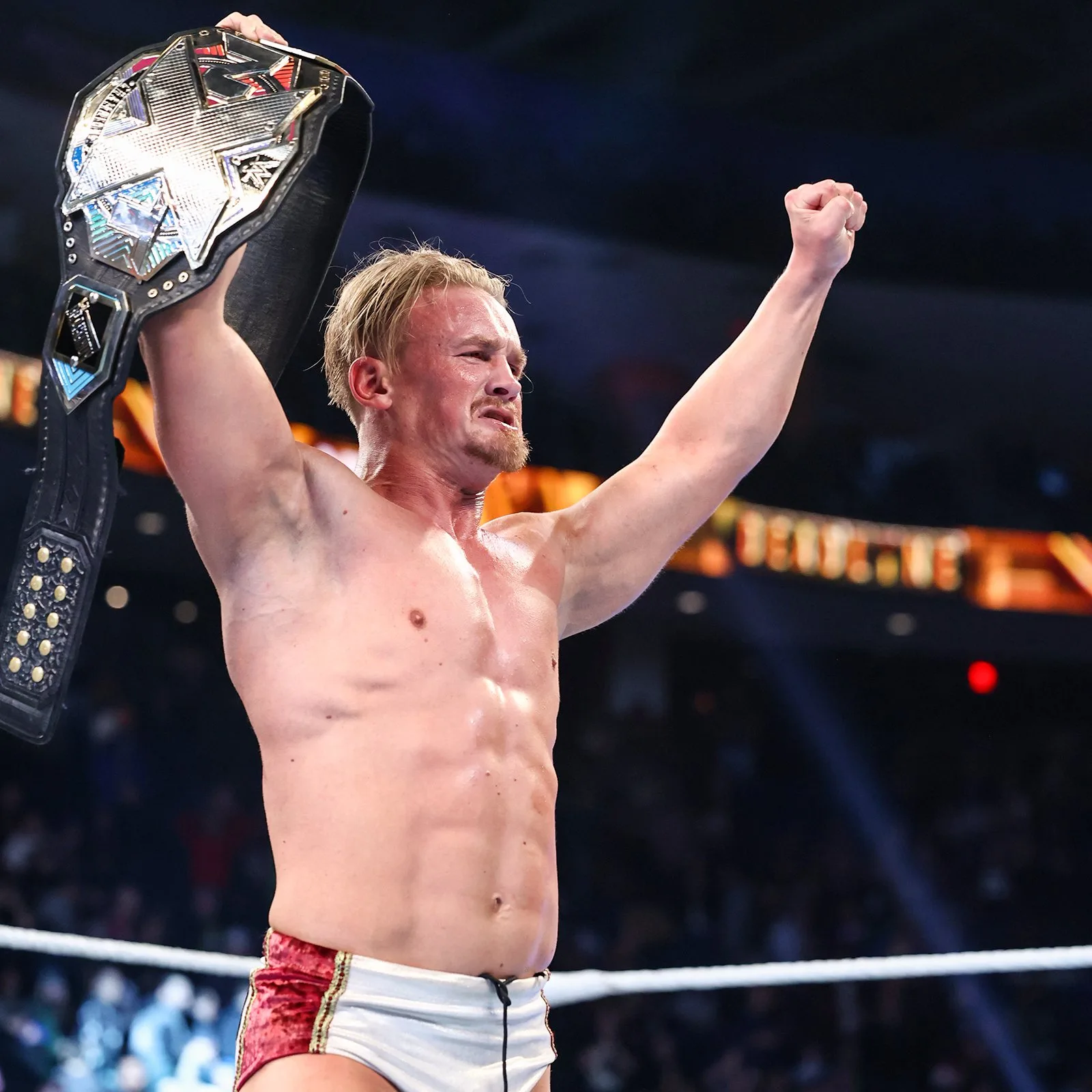 Защо WWE не използва Ilja Dragunov?