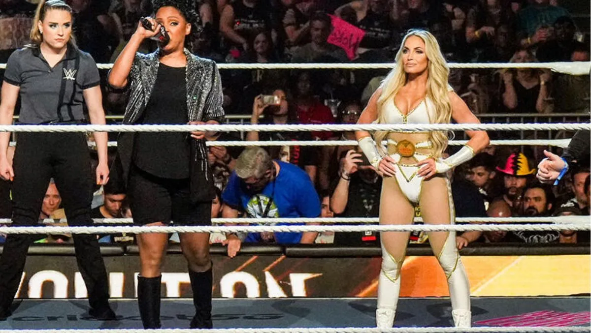 Ще се завърне ли Trish Stratus?