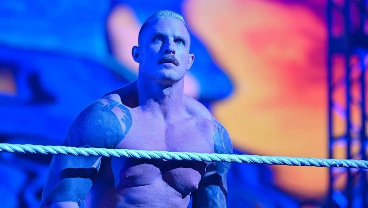 Защо Dexter Lumis никога не говореше в WWE?