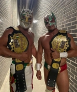 Договорите на двама братя от WWE и AEW изтичат скоро