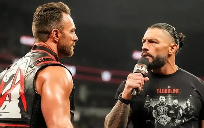 Шефовете в WWE са впечатлени от Roman Reigns след Raw