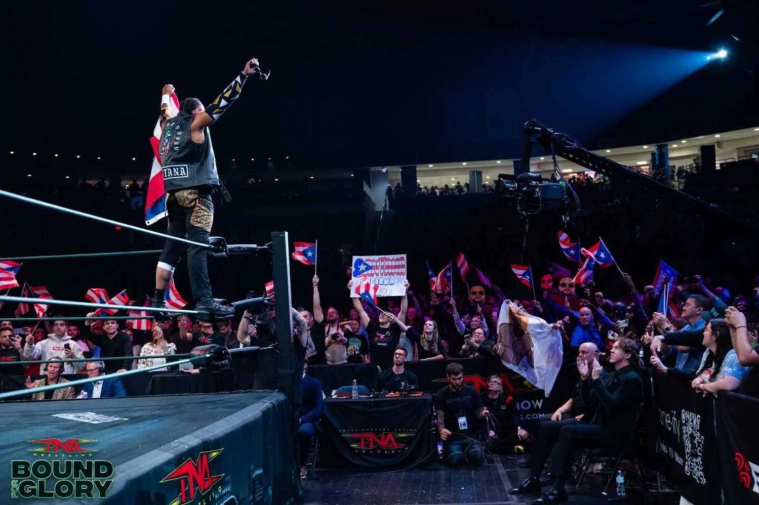 Напуска ли TNA? Mike Santana коментира бъдещето си